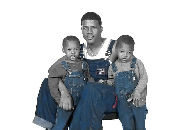 3279-dad-and-2-sons-colorized